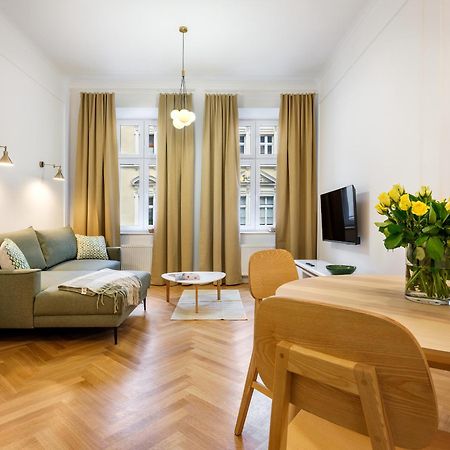 Tyzenhauz Suites Topolowa Krakow Ngoại thất bức ảnh