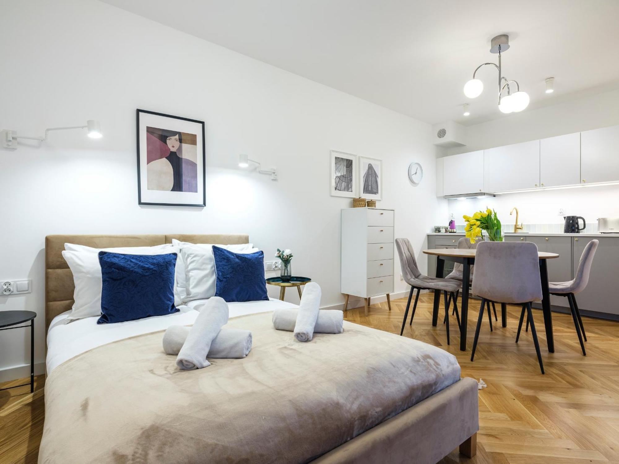 Tyzenhauz Suites Topolowa Krakow Ngoại thất bức ảnh