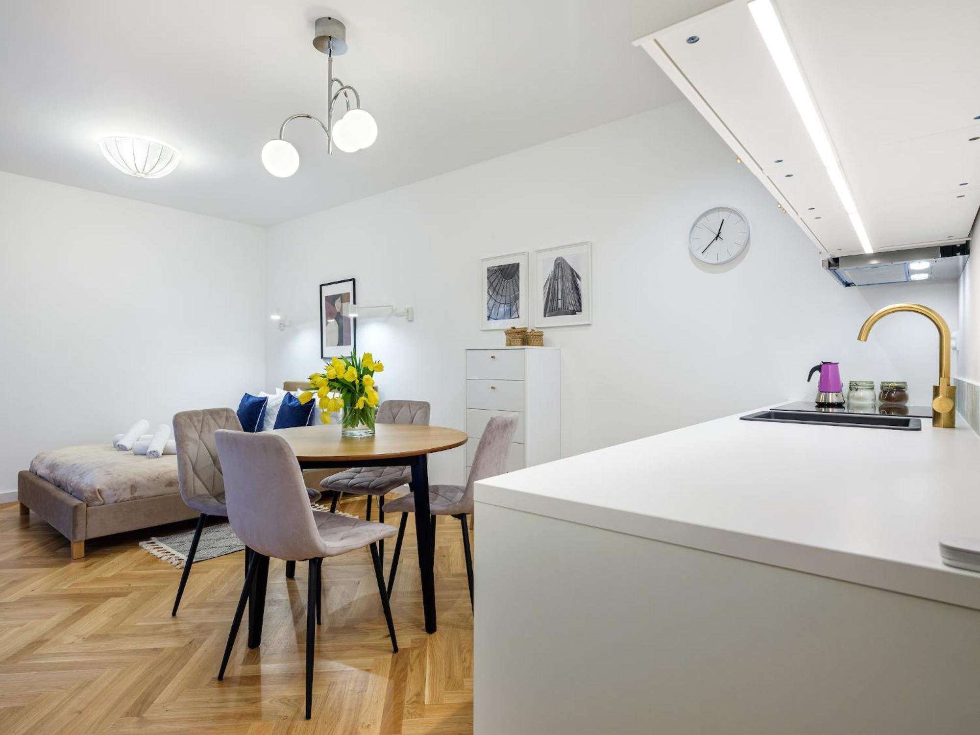 Tyzenhauz Suites Topolowa Krakow Ngoại thất bức ảnh